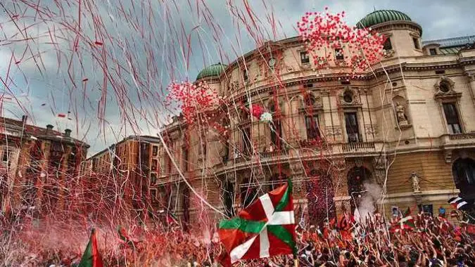 Desfiles y Tradiciones: Programa de Eventos Culturales y Populares en la Semana Grande de Bilbao 2024
