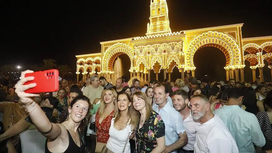 Vive la Emoción del Encendido de la Portada: Inauguración Oficial de la Feria de Córdoba 2025